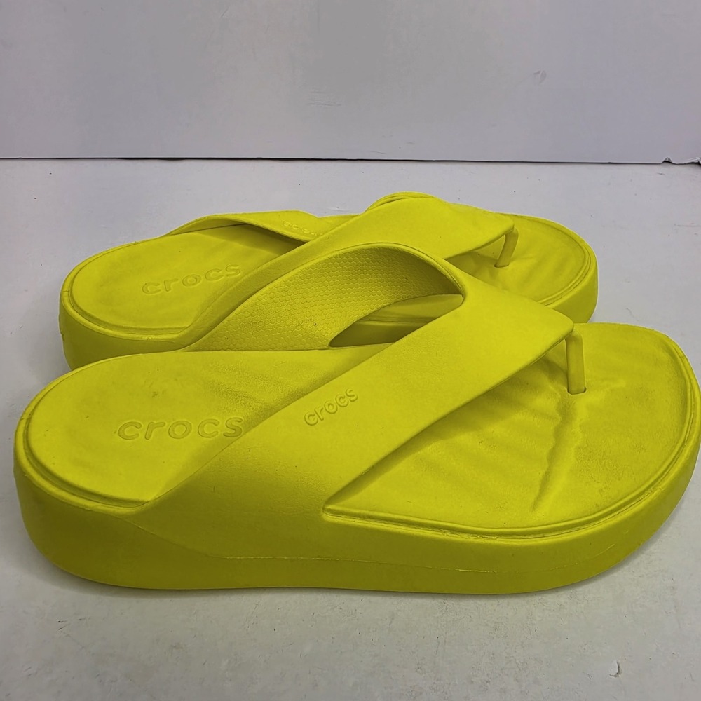 Crocs Flip Flops Size 8 Womens Neon Yellow Platforms